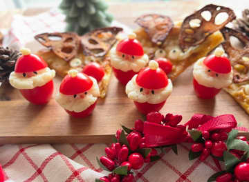 切ってはさむだけ！初心者でも作れる「ミニトマサンタ」が簡単すぎる♪