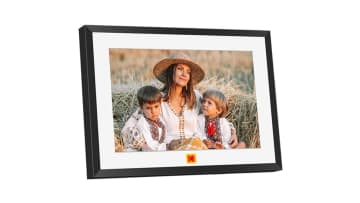 SAEDA、Kodakブランドのコードレスで使える10.1型デジタルフォトフレーム発売。64GBメモリ内蔵で約5万枚保存