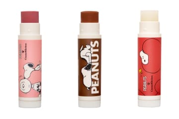 コスメキッチン「ピーナッツ」コスメ、“スヌーピーの顔型ケース付き”リップ＆チョコ香るハンドクリーム