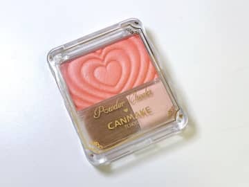 【キャンメイク】チークわからない人、とりあえずこれ使って！「パウダーチークス」の新色、ツヤと血色感が絶妙♡