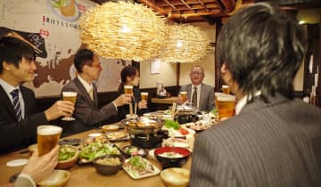 「残業代が出ないなら参加しません」飲み会を断る部下の言い分…飲みニケーション世代の課長が感じた違和感