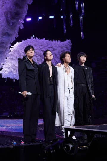 Mayday・阿信が公演中にステージから落下、F4解体にコメントも