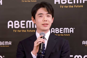 藤井聡太竜王・名人が「もしドラマに出演するならどんな役？」　予想外の質問に長考