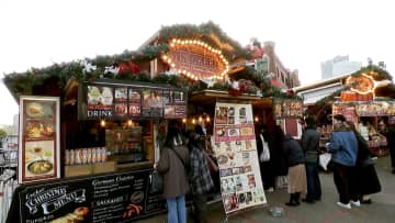 クリスマス本番は“冷たい雨”予想…“冬晴れ”のきょうは横浜「クリスマスマーケット」大賑わい　「年末ジャンボ」最終日で売り場は大行列