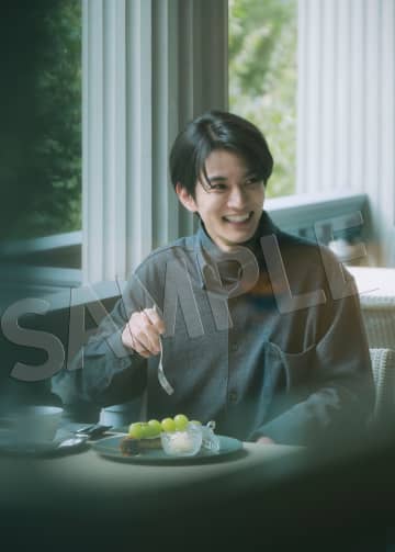 渡邊圭祐の2026年カレンダー発売へ　神戸を舞台に多彩な表情を収録