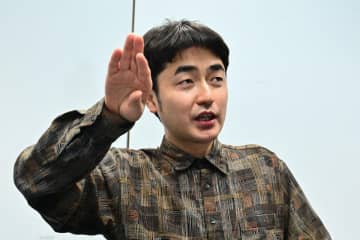 Ｍ‐１優勝「たくろう」赤木裕　企業の祝福メッセージに次々返信「かなりやよい軒いきます！」