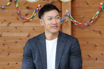 爽やかジャケット…37歳とは思えぬ色気「イケメンすぎて」　柳田悠岐にSNS悶絶