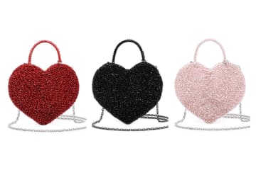 アンテプリマ“ハート型”ワイヤーバッグ、煌めくレッドやピンクカラーで