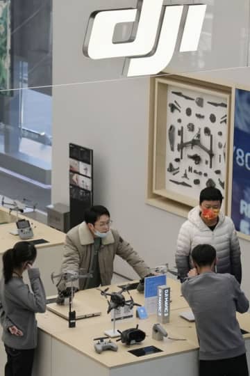 米の外国ドローン禁止に中国反発　安保リスク、DJIなどに打撃