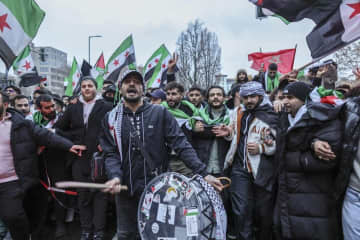 ドイツ、シリア人移民を送還　11年内戦開始後、初めて