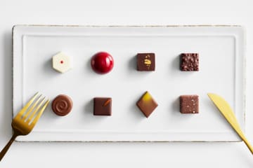 ル ショコラ ドゥ アッシュ2026年バレンタイン、日本の柑橘や名作ガトーをボンボンショコラに