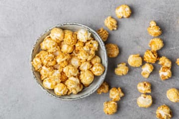 「お菓子」「おやつ」を表す英単語といえば？