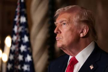 トランプ大統領が約３０人の大使を呼び戻し　後任はすべて「親ロシア」人物か