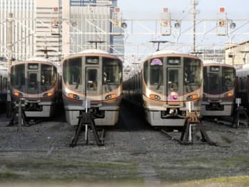 【2025-26 年末年始】関西エリアの鉄道、運転情報まとめ 大晦日に終夜運転する路線は？