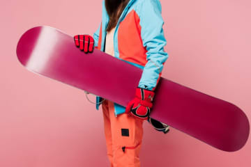 スノボ板を持って新幹線に乗るのですが「荷物席」を取っても大丈夫でしょうか？ 年末のタイミングでもあり、最近は席のトラブルが多くて不安です。