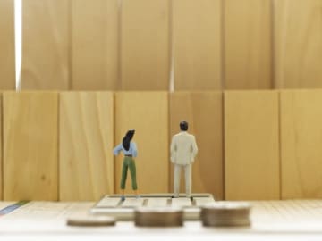 63歳になった夫は、60歳前と何も変わらず働いています。妻の私は第3号被保険者からはずされている？