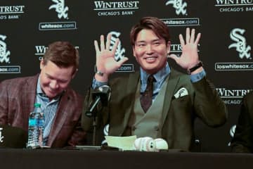 「ななな7000万!?」村上宗隆の左手首にキラリ　“超高級品”にSNS驚き「クソかっけえな」