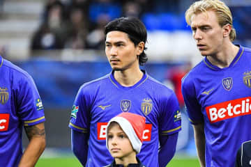 日本サッカー界に衝撃「復帰まで8～12か月」　W杯目前、南野拓実を襲ったACL断裂とは　専門家が解説