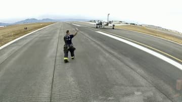 緊急事態の小型機を自律システムが制御、滑走路に自動着陸　米コロラド州