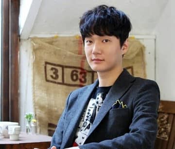 クスリに溺れて2度の飲酒運転も…30代でクリスマスイブに急逝した韓国俳優、本日3回忌