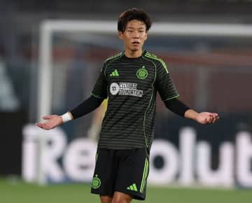 「異例の加入だった」「不可解」欧州名門の23歳日本人、半年でまさかの退団か。出場１試合に現地メディアも困惑「有能な選手に見えたが…」