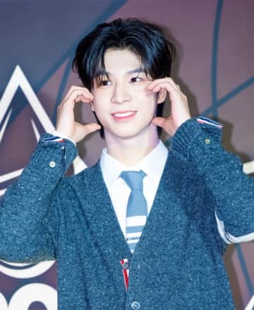 無免許運転騒動後に覚悟の決断…韓国の“神童”歌手（18）、来年2月に海兵隊入隊へ