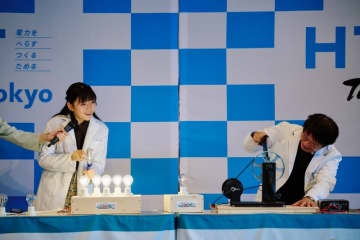 堀越麗禾が実験助手に変身！