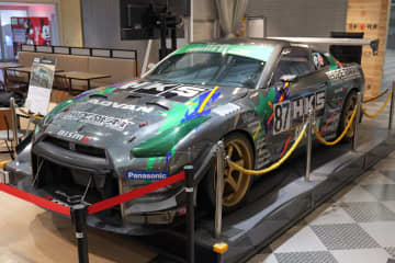 HKS「R35 GT1000+」を特別展示！　NEOPASA清水で開催中