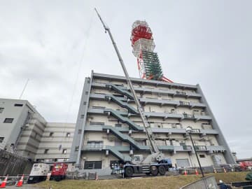 NTT東、青森八戸ビルの鉄塔「倒壊のリスクなし」　8日の地震受け調査