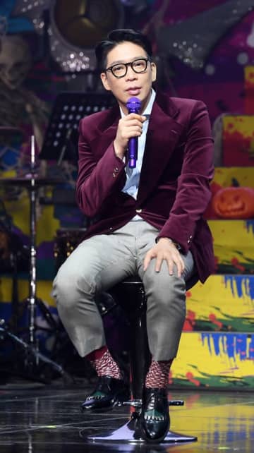 「生きている精子が2％もない」「私がもっと出せるようにできる」とやり取り…女性会長と韓国歌手に不倫疑惑