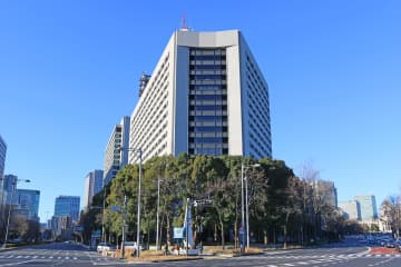 《10年前には一戸建ても購入》近所で評判の“立派な中流家庭”が母子4人で無理心中…母親名義のマンションでは男性の遺体発見で“深まる謎”