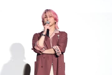 佐久間大介＆小林千晃のお気に入りごはんは“あのラーメン”！？『ハイスクール！奇面組』第1話先行上映会