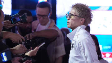 「日本より丁寧って言わないで（笑）」井上尚弥が取材対応で記者笑い　現地メディアから質問攻めも終始笑顔で神対応