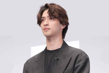 『べらぼう』主演・横浜流星を“大物俳優”が絶賛　同役演じ「俺すげぇ難しかったぞ」