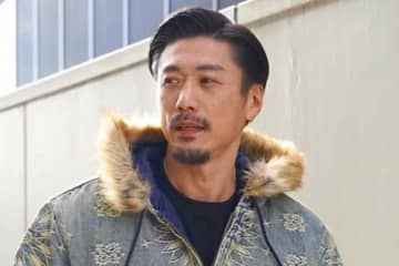 49歳俳優が筋肉増量!?　“仕上がり”が「イケてる」と自画自賛の金子賢に反響「カッコよすぎ」