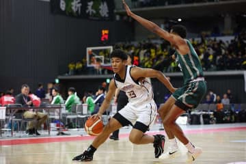 日本バスケ界注目の怪物1年生がWCデビュー　ダンクは自重も…八村塁の直接指導がもたらした変化【ウインターカップ】