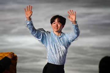 フィギュア会場騒然　“大物カップル”一瞬誕生の裏側　鍵山優真が告白「最後なのに、一緒に」