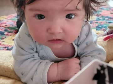 「こんな子、見たことない！」　生まれた瞬間、誰もが驚いた赤ちゃんの『姿』とは？