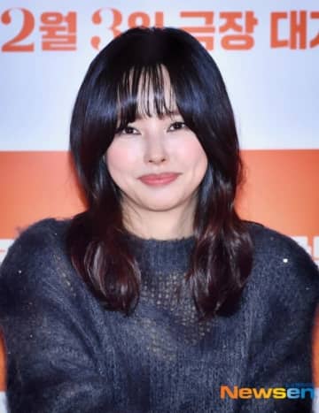 イ・ハニ夫婦、大衆文化芸術企画業への未登録運営で不拘束送致「誠実に取り組む」