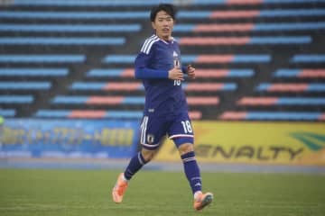 「今年以上の活躍をしないとダメ」FC東京復帰が発表、佐藤龍之介が躍動誓う。来季を前に、まずは大岩Jで“勝負を決める力”を示せるか