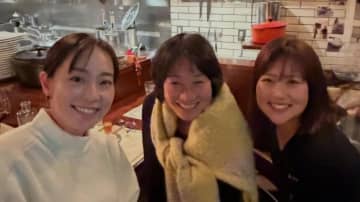 ”すごい3人”　伊達公子、石川佳純＆今西美晴とのほろ酔いショット公開「でも楽しいのはやっぱりいいね」