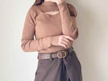 胸元デザインがおしゃれ！【SHEIN】カラバリ豊富が嬉しい「こなれセーター」