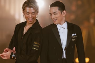 「ラスト1秒まで魂ごと釘付けにされた」「万雷の拍手を送りたい」配信初週から“世界TOP10入り・第4位”！『10DANCE』新カット解禁