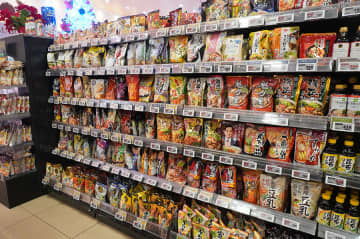 西は鍋好きが多い！？ ライフには関西店舗限定で「つくね」が１２種もあった