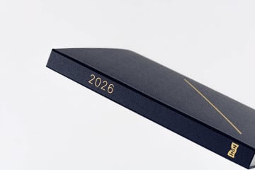 使いやすさ追求、紙のビジネス手帳が復権　上下に分割し「一目で確認、背表紙に西暦【経済トレンド】