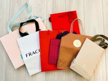 「その紙袋、捨てないで！」クリスマスでゲットしたショッパーの賢い使い道6選♡
