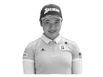 ゆったりスイングの小祝さくらはインパクトでの“左足の蹴り上げ” で飛ばす！