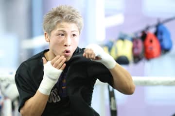 井上尚弥が「圧倒的に勝ちたい。何もさせない」と宣言　カステラでエネルギー補給