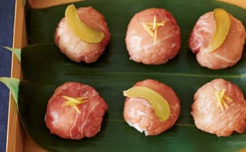 パクッとつまめる洋風おせち！ 生ハムの絶妙な塩けがクセになる「生ハムの手まり寿司」のレシピ