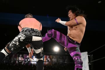 【DDT】シャーデン離脱の正田壮史がクリス・ブルックスとケジメの一騎打ちで敗れる！　「これからは自分自身の力で自分らしさとか自由にやれることを探していく」